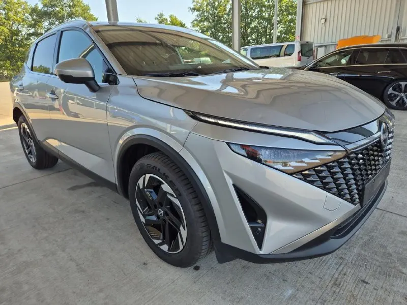 Nissan Qashqai N-Connecta — 1